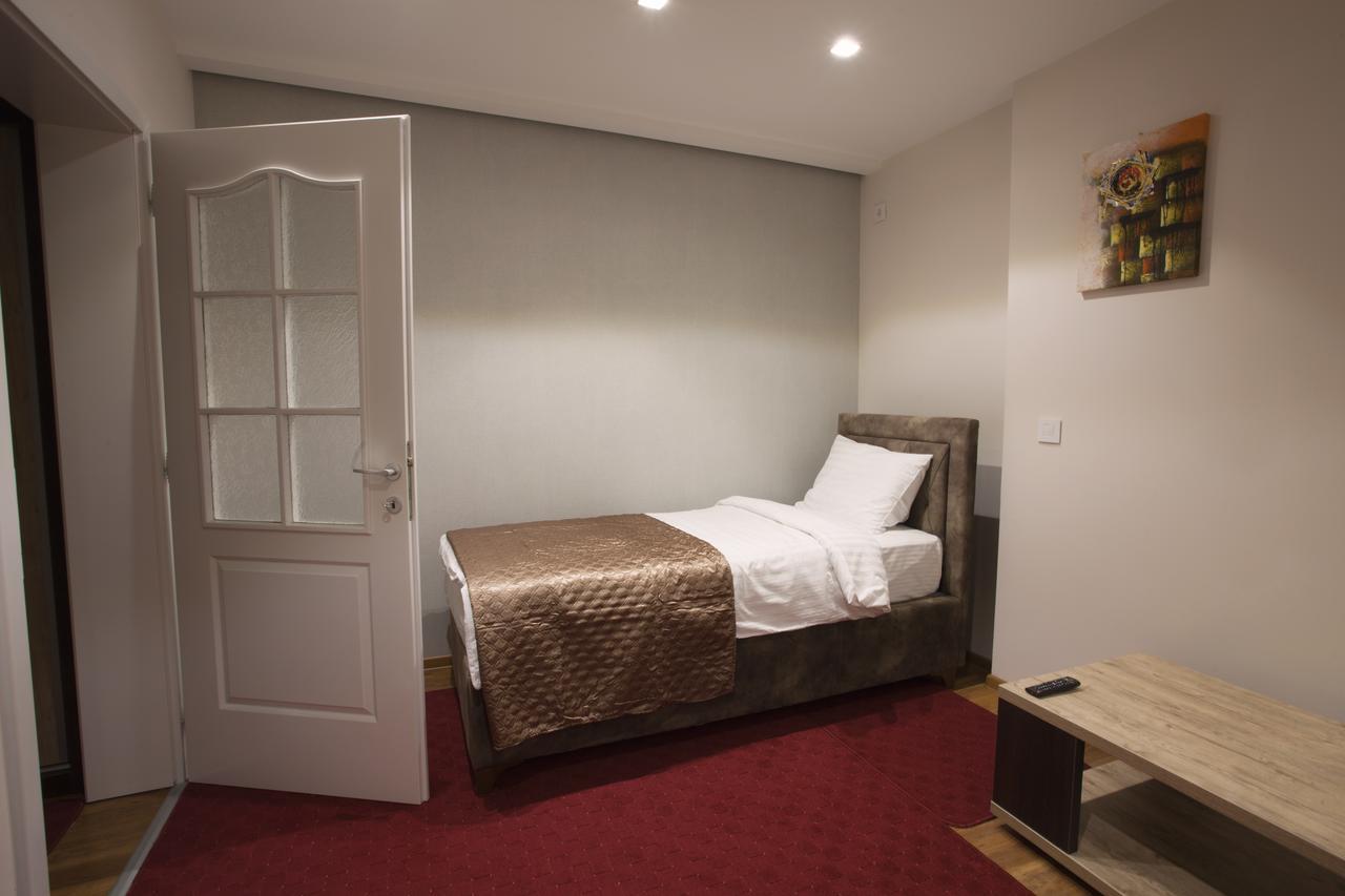 Apartmani Brocat Novi Pazar Ngoại thất bức ảnh